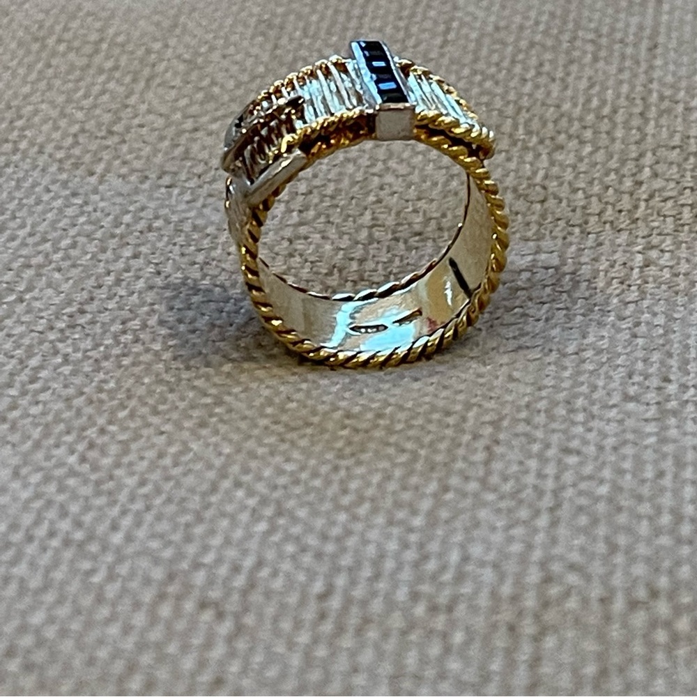 Vintage💙18KT Gold💙 Diamond and Sapphire Mini Belt Buckle Ring - Picture 12 of 15